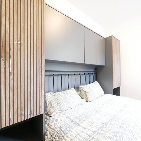Newly Refurbished 2 Bed Apartment In Paddington ロンドン エクステリア 写真