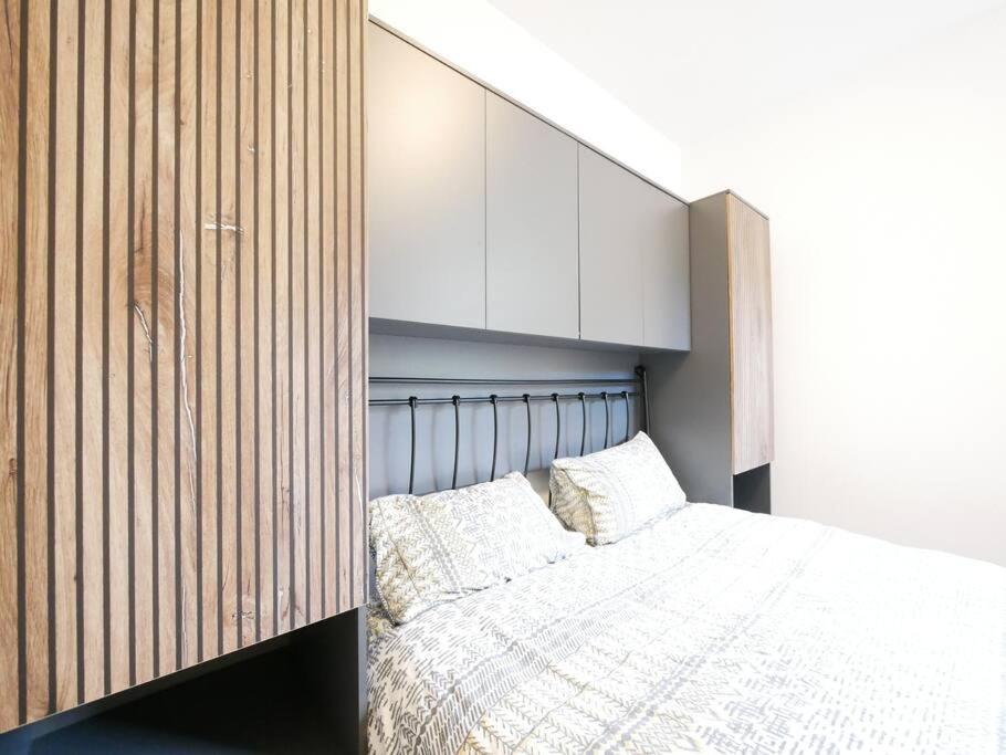 Newly Refurbished 2 Bed Apartment In Paddington ロンドン エクステリア 写真