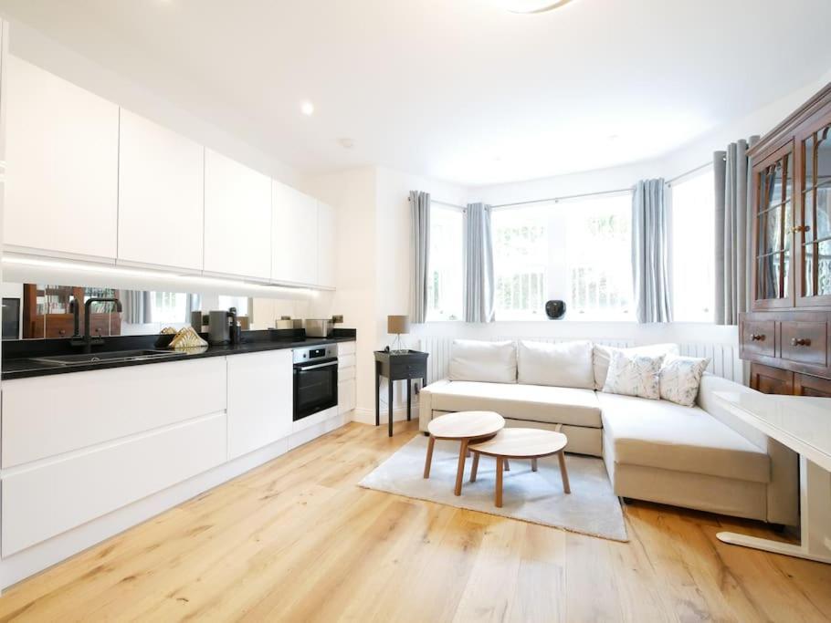 Newly Refurbished 2 Bed Apartment In Paddington ロンドン エクステリア 写真